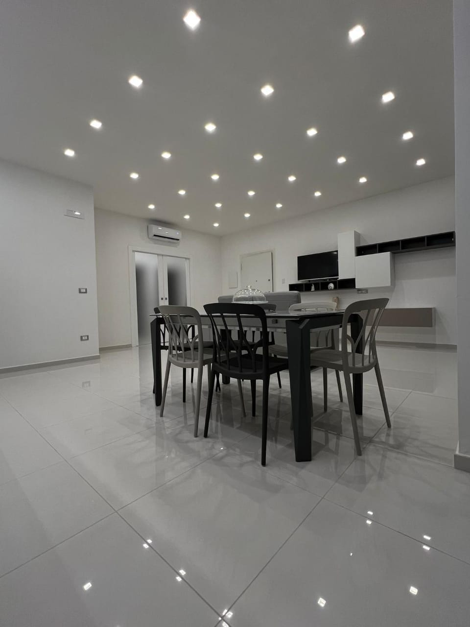 Communal lounge/ TV room, Living room