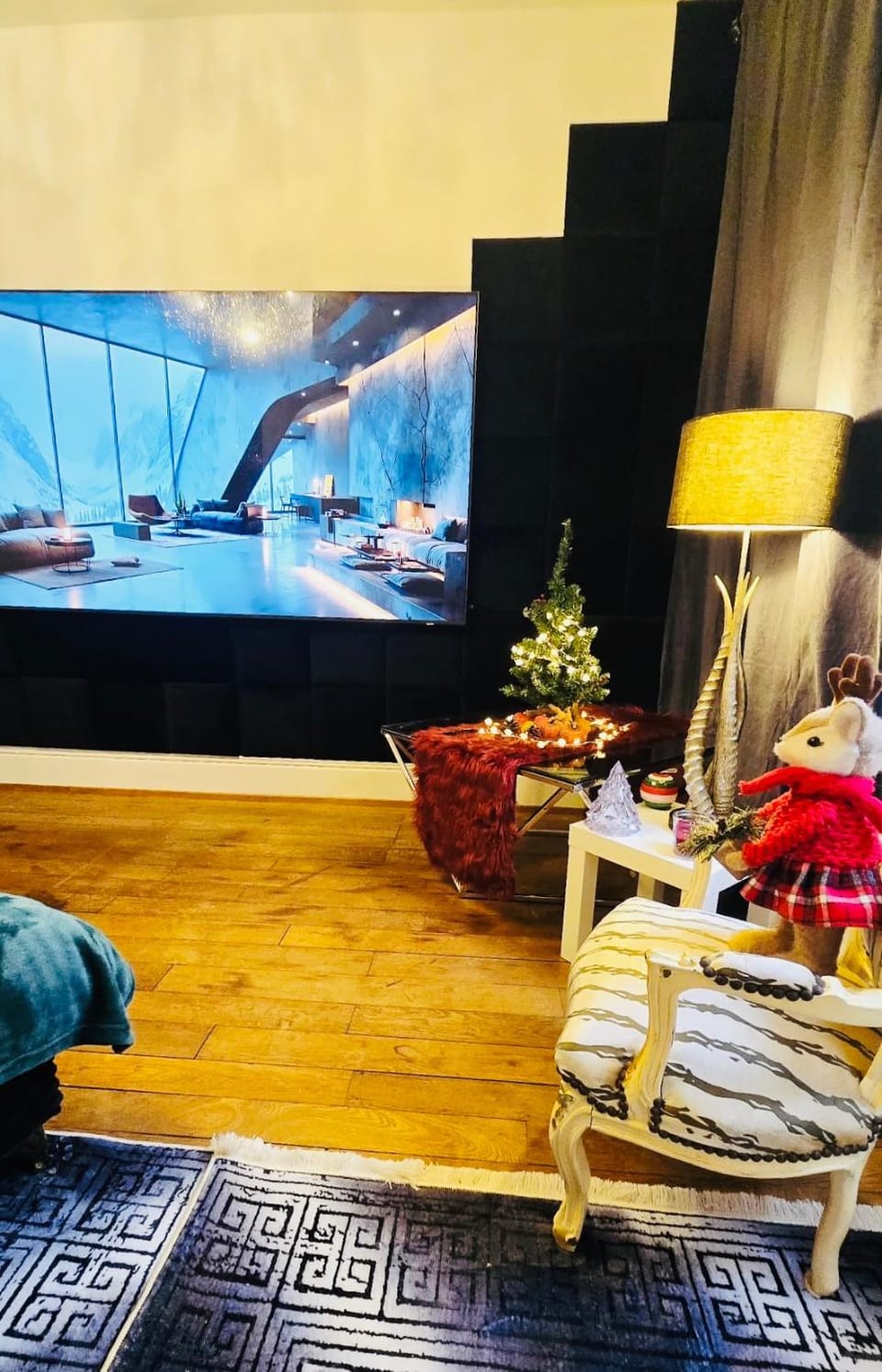 Toilet, Communal lounge/ TV room, Bed, Night, TV and multimedia, Decorative detail, City view, Garden view, Lake view, Landmark view, Mountain view, internet, storage, wardrobe