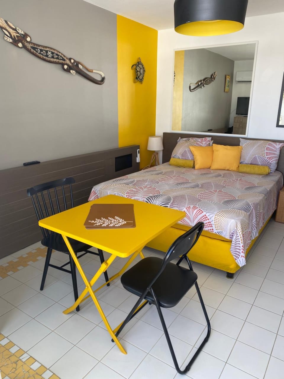 Living room, Bedroom