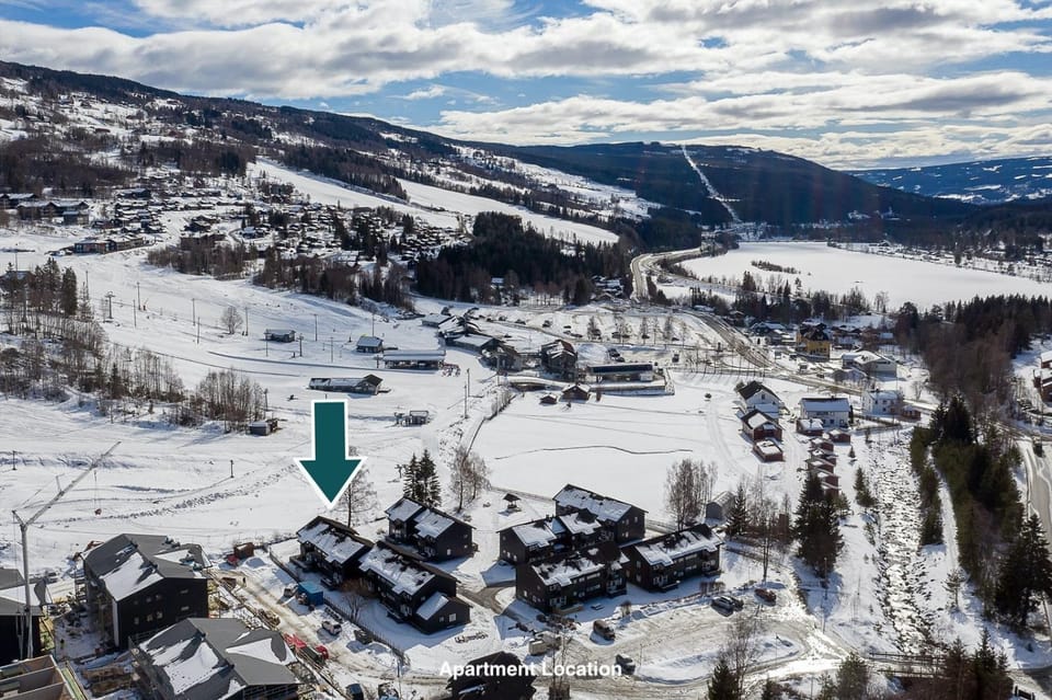 Activities, Skiing, Skiing, Mountain view, Mountain view, River view, Location