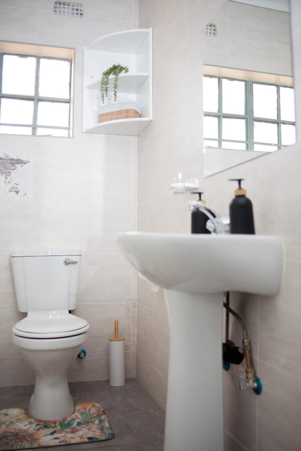 Toilet, Bathroom