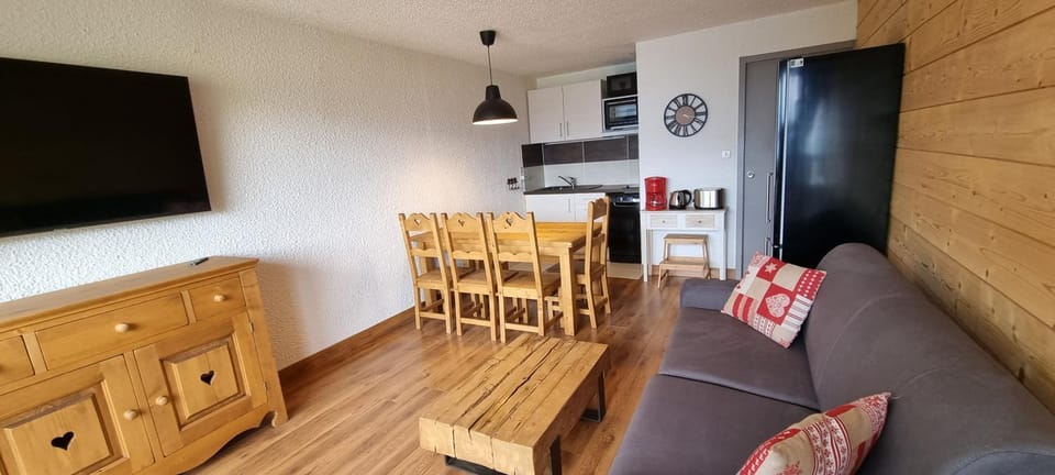 Auris les Gentianes station Alpe Huez Apartment in Auris