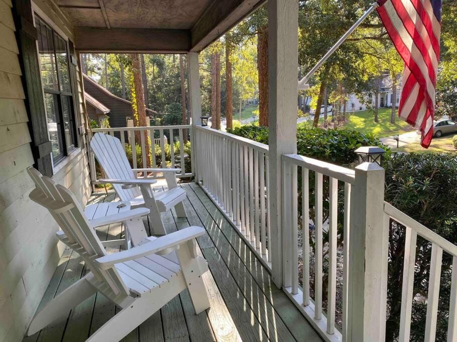 Donna’s Charm: 3 BR/king-suite/pools/golf House in Daphne