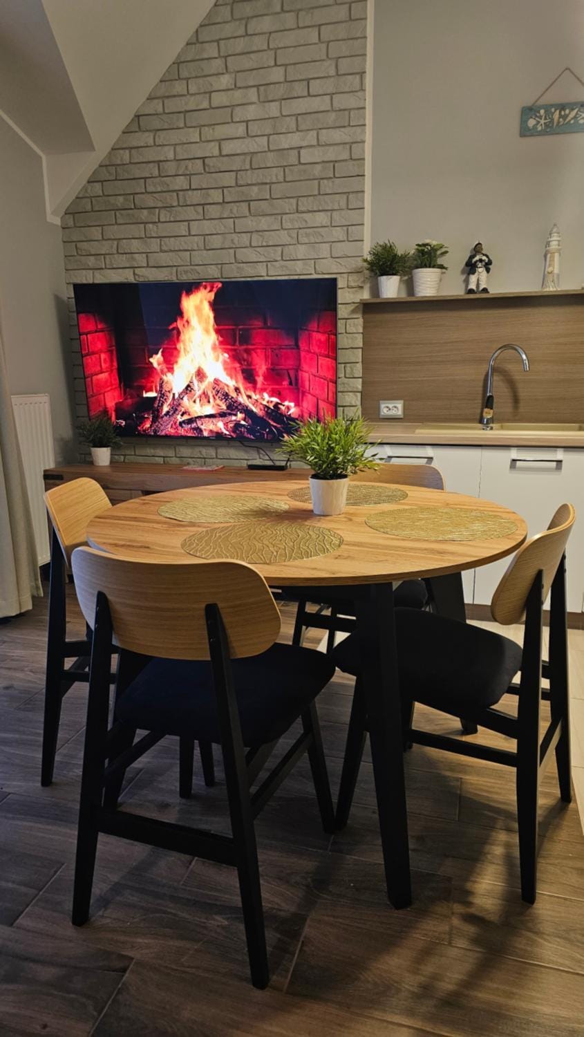 TV and multimedia, Kitchen or kitchenette