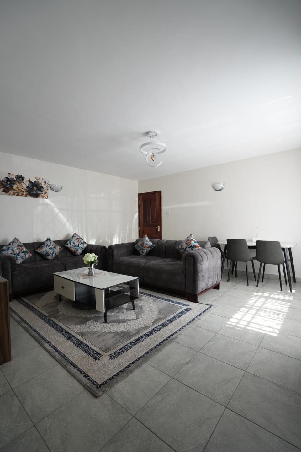 Library, Living room, Decorative detail, Seating area