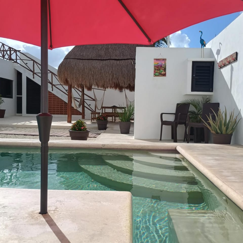 Swimming pool