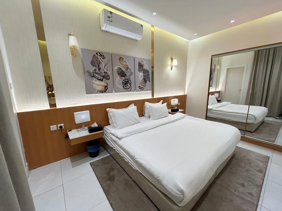 Bedroom, air conditioner