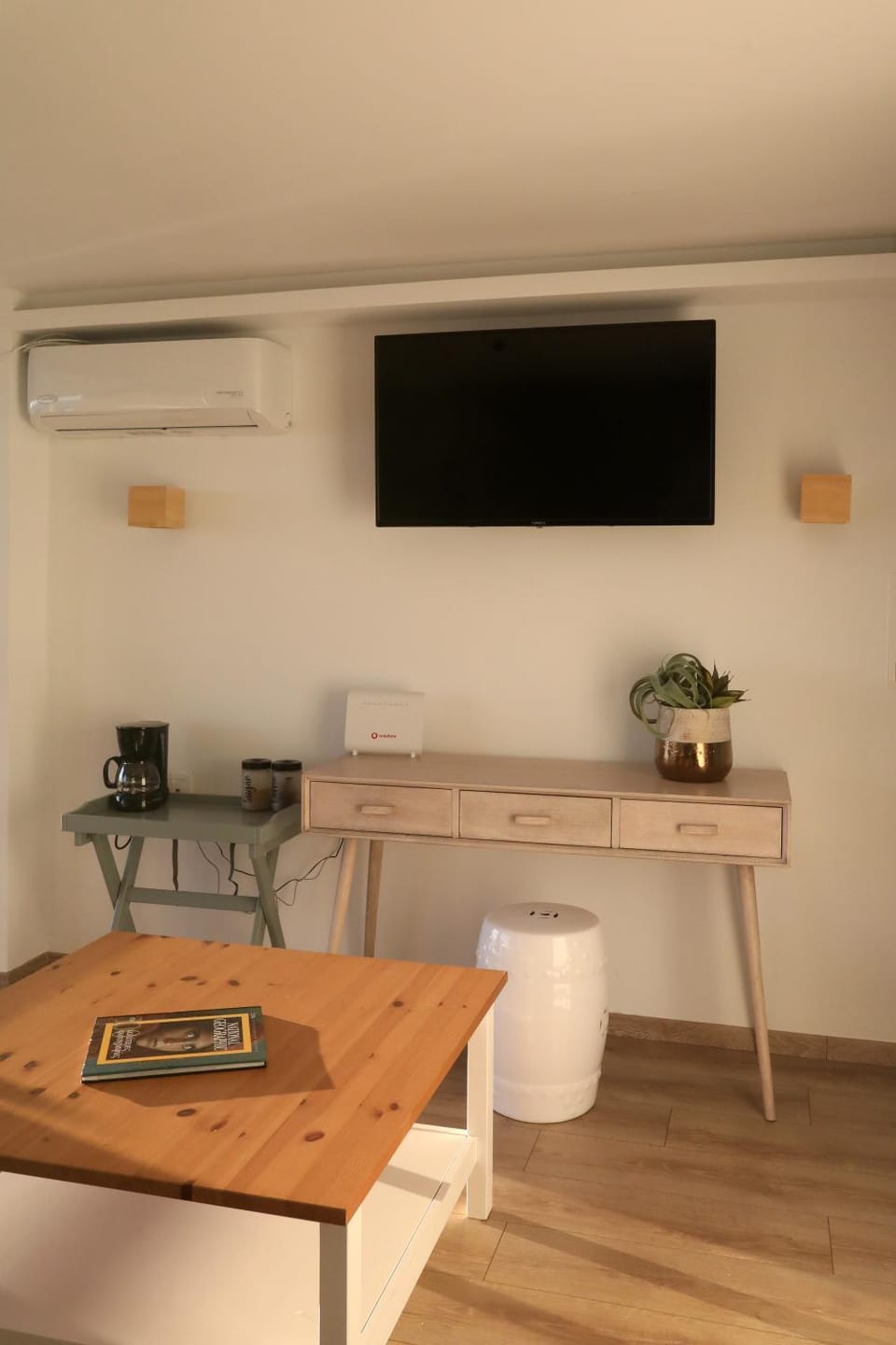 TV and multimedia, Evening entertainment, air conditioner
