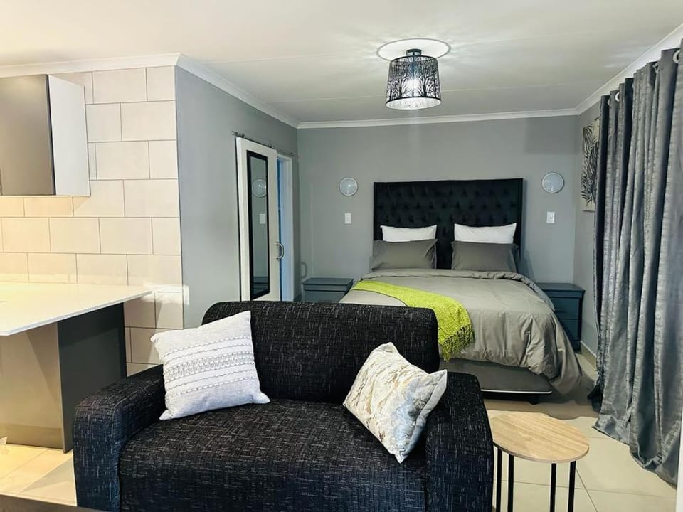 6 the Curve Unit 12 Apartment in Johannesburg