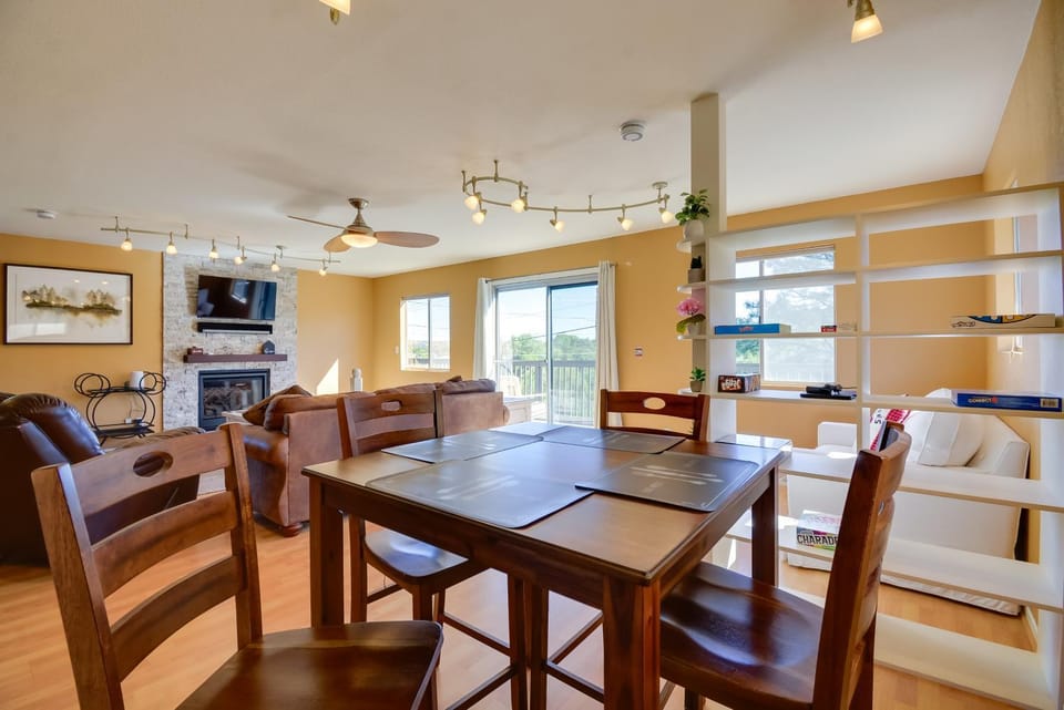 1 Mi to Whiskey Row: Home w/ Fire Pit & Deck House in Prescott