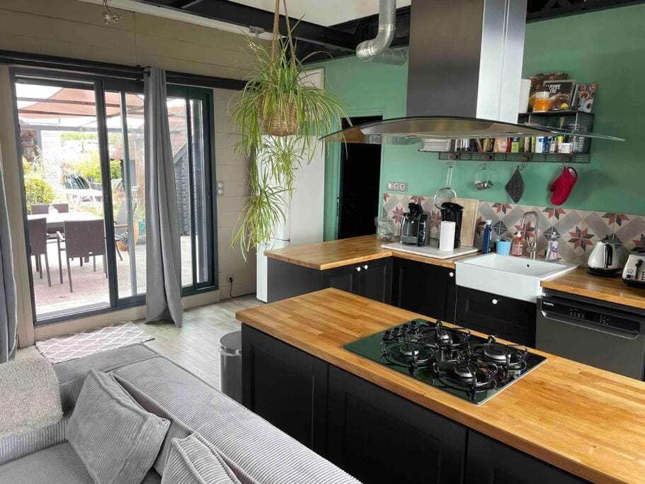 Kitchen or kitchenette, stove