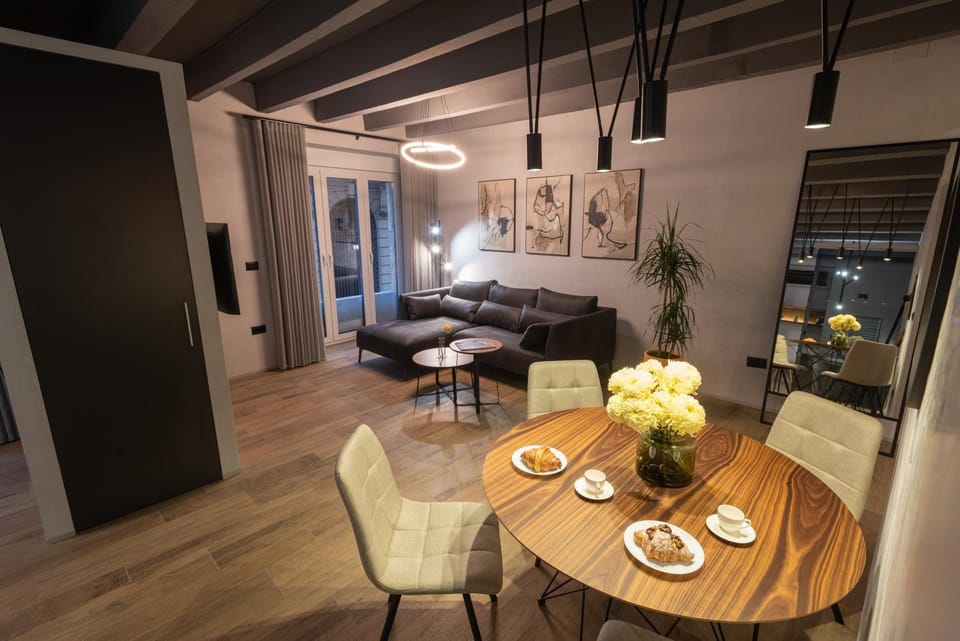 Coffee/tea facilities, Living room, Dining area