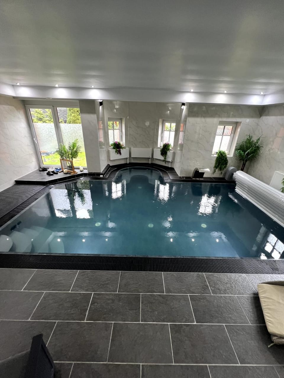 Swimming pool, Swimming pool