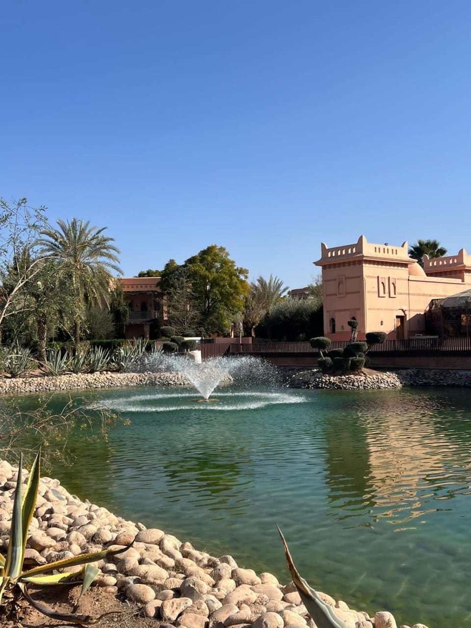Nearby landmark, Natural landscape, Lake view