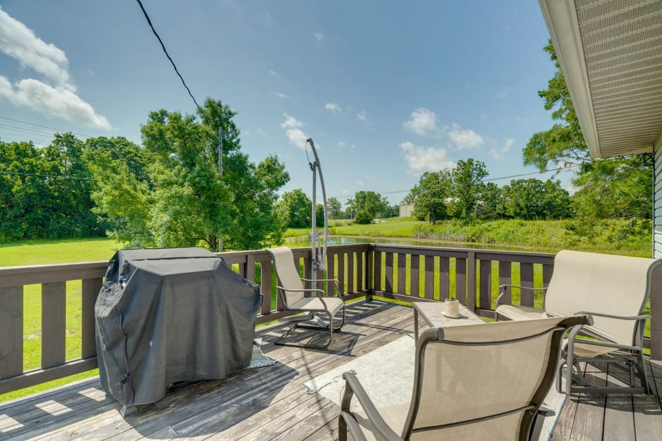 Near Fort Leonard Wood | Perfect for Graduations House in Ozark Mountains