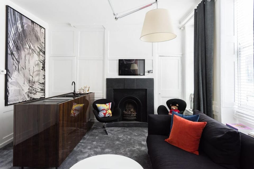 Welcome London Soho Apartment in City of Westminster