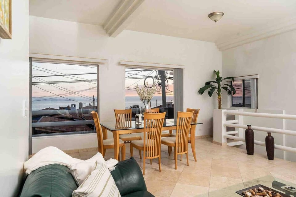 Natural landscape, View (from property/room), Living room, Seating area, Dining area