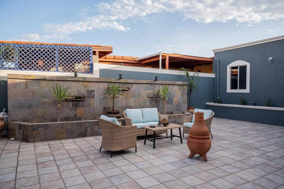 Patio, Balcony/Terrace, Seating area