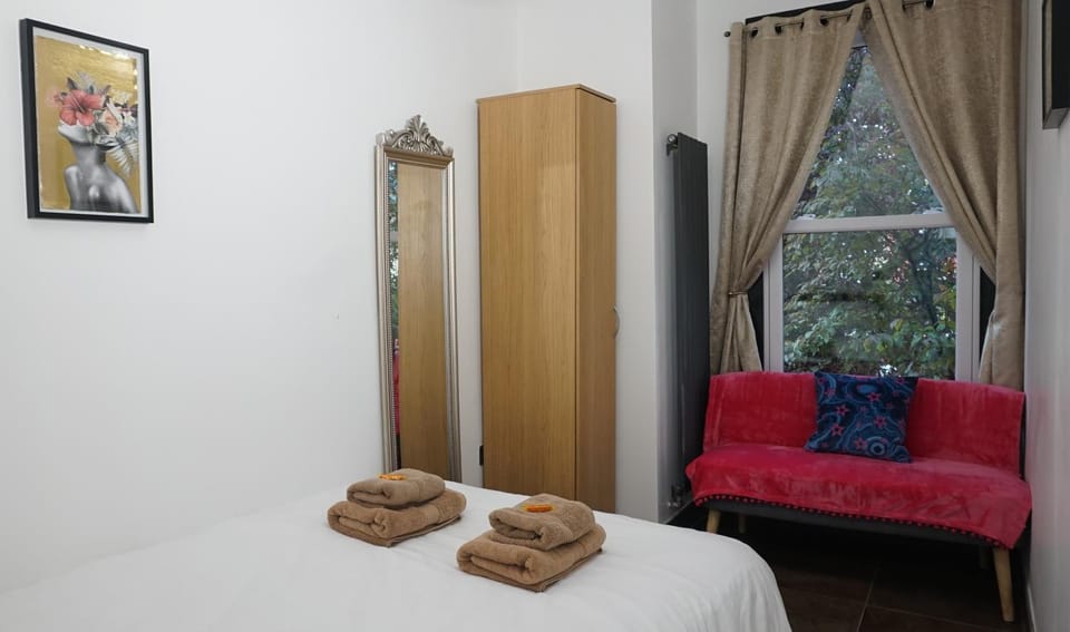 Bed, Photo of the whole room, Bedroom, towels, wardrobe