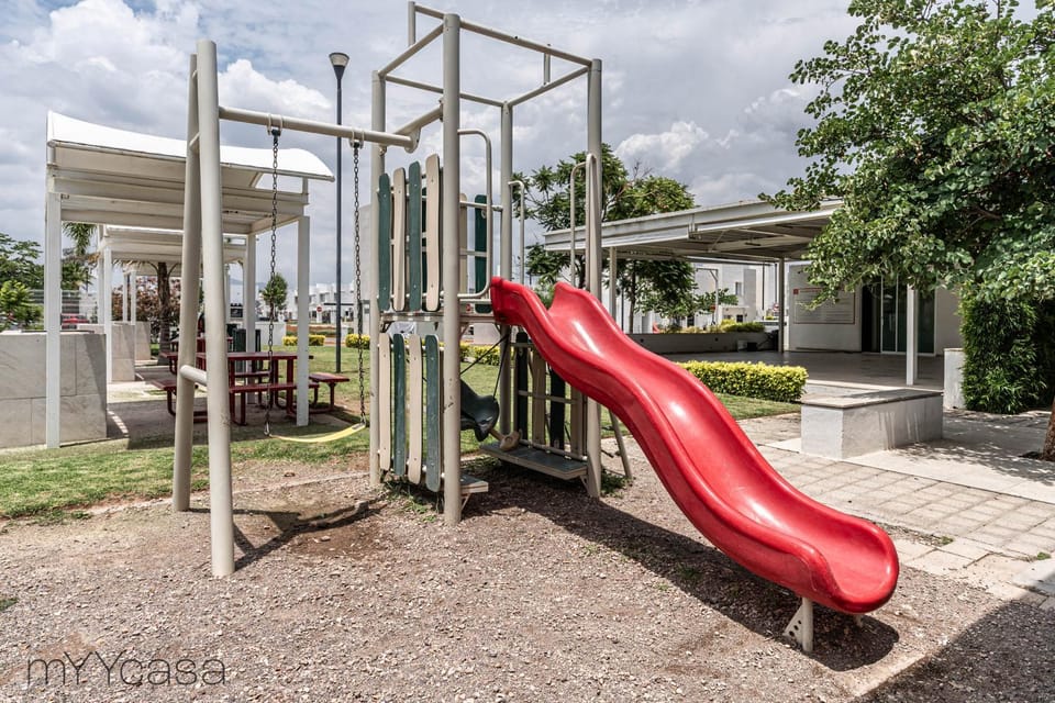 Neighbourhood, Children play ground
