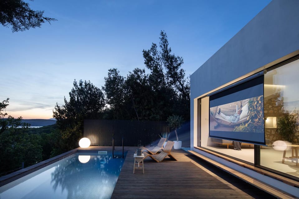 Swimming pool, Inner courtyard view
