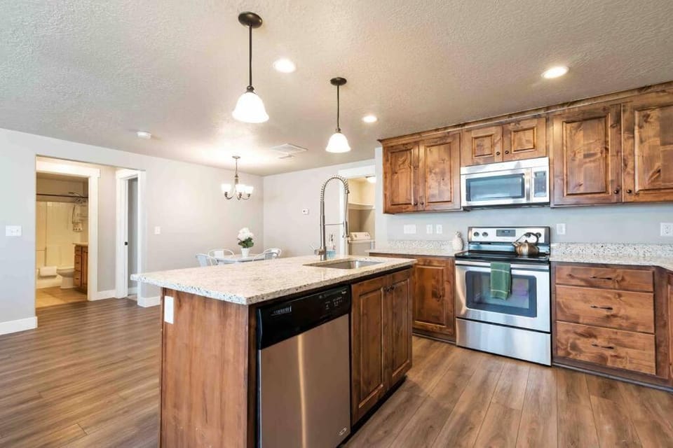 Sleepy Ridge Apt in Vineyard/Orem (Sleeps 6) Apartment in Vineyard