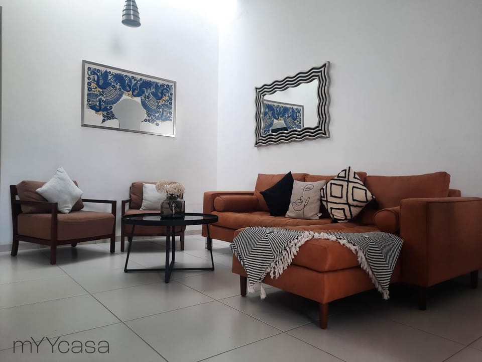 Living room, Decorative detail, Seating area