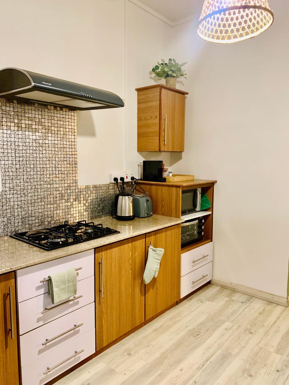 Coffee/tea facilities, Kitchen or kitchenette, minibar, pet friendly, stove, toaster
