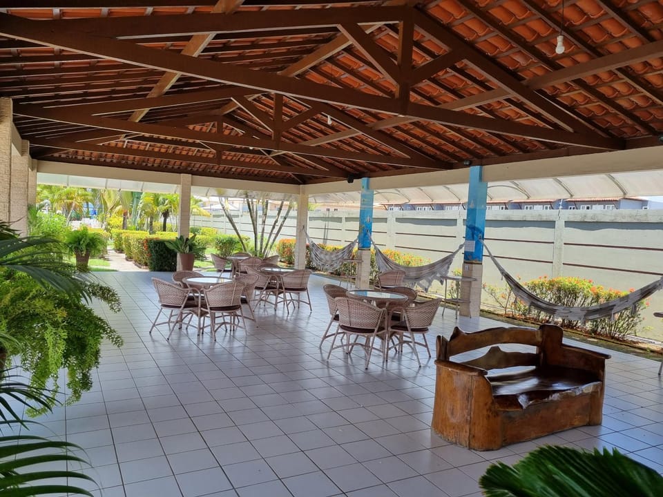Golden Dolphin Residence em Taperapuan perto Axé Moi Apartment in State of Bahia
