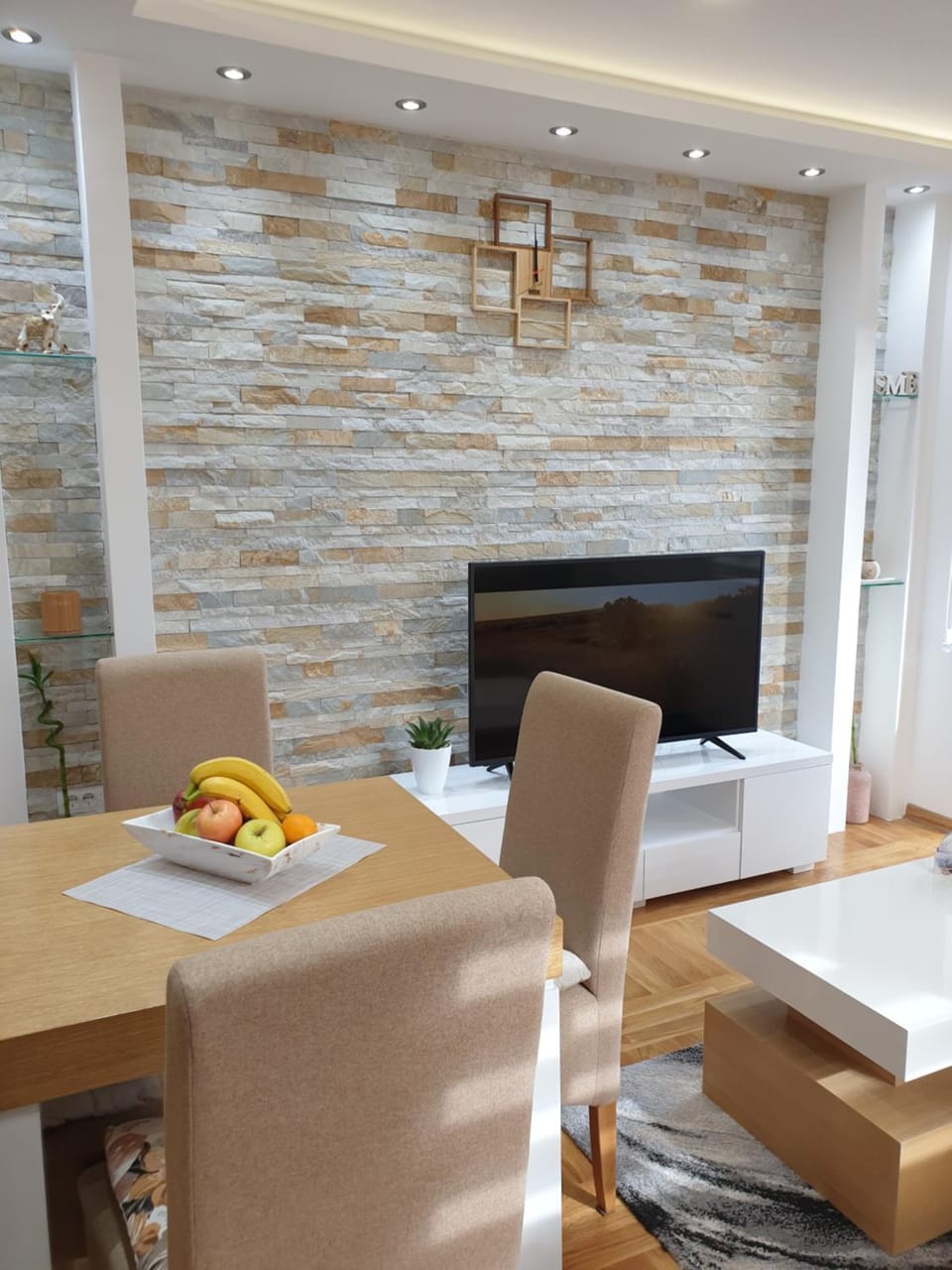 TV and multimedia, Living room