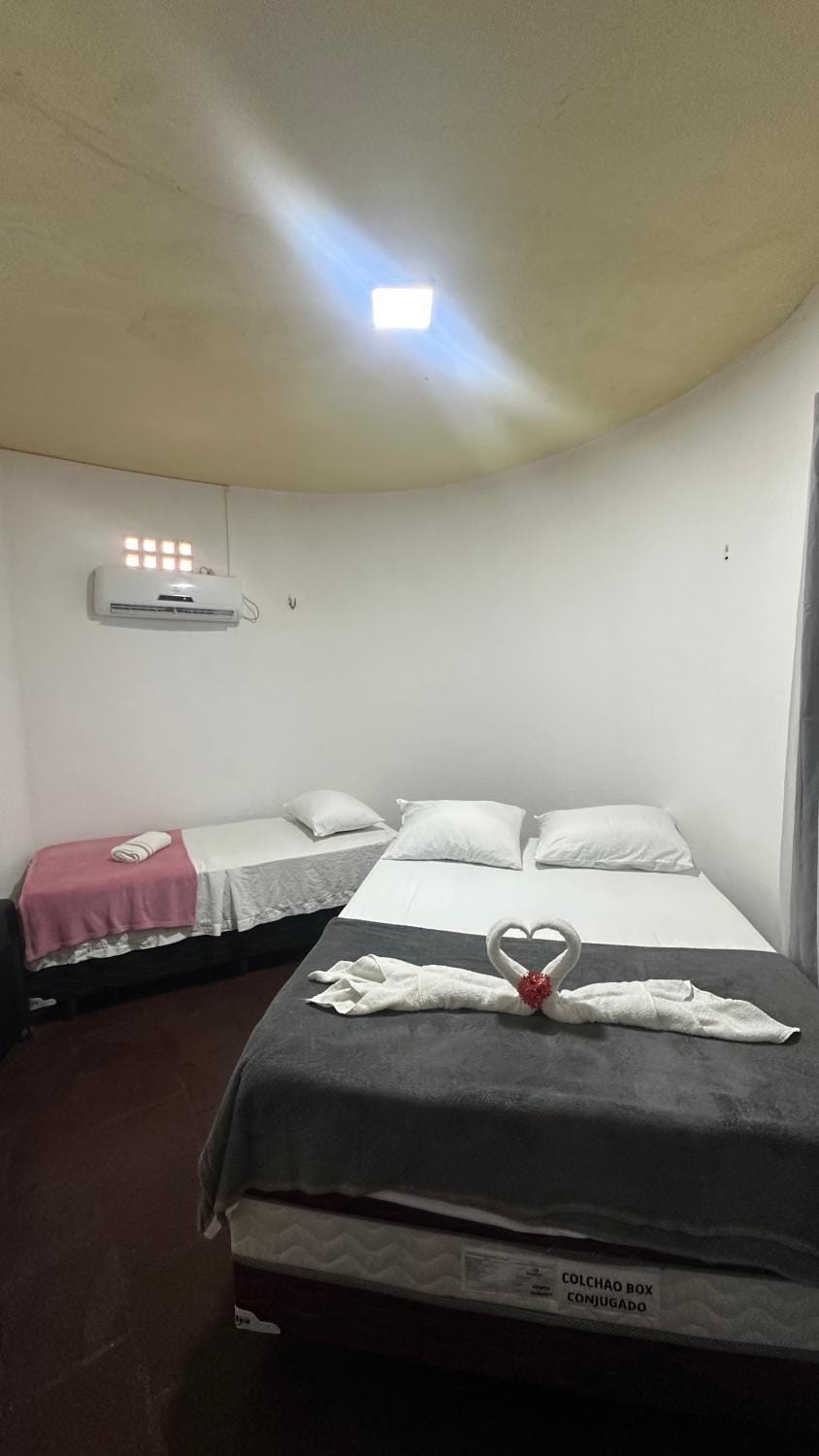 Bed, Photo of the whole room, Bedroom, air conditioner