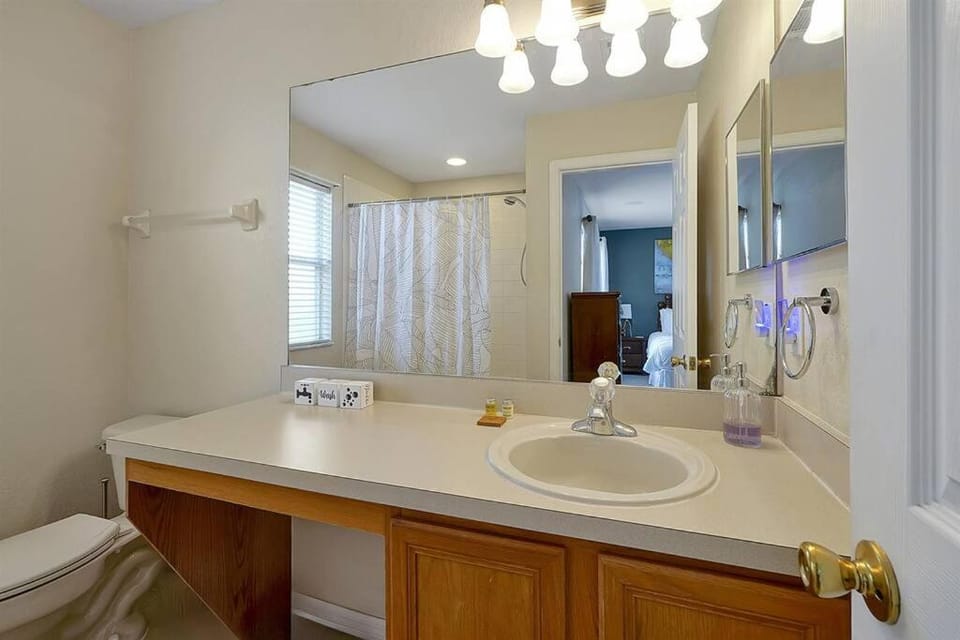 Regal Palms Resot x/ Lazy RIver and Arcade House in Four Corners
