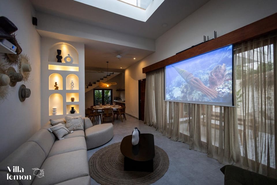 Living room, Evening entertainment, Entertainment, Family