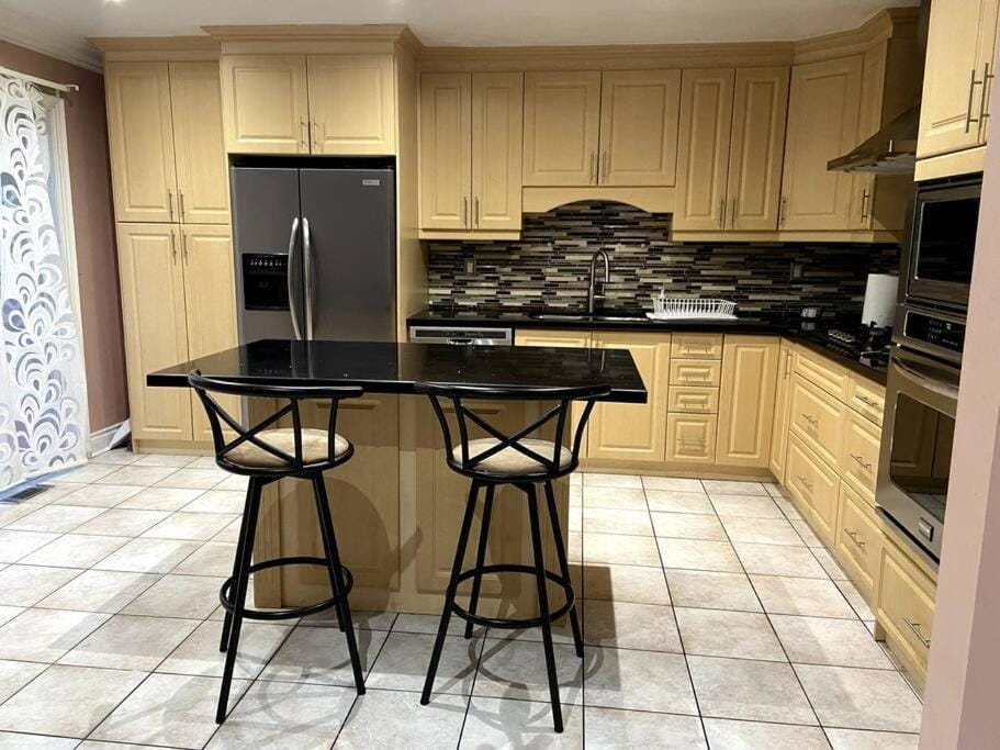 Room in Brampton (Room 3) Apartment in Brampton