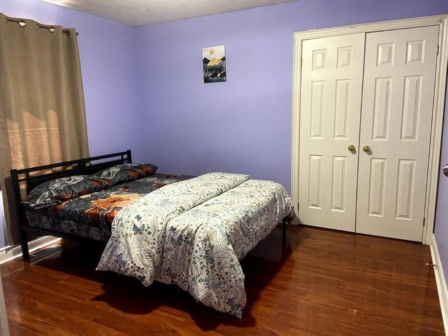 Room in Brampton (Room 3) Apartment in Brampton