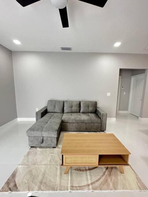Sunny Naples Hideaway Quiet Neighborhood Apartment in Collier County