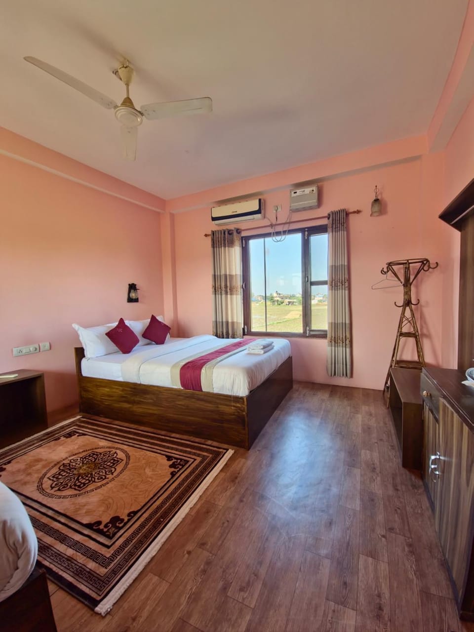 Hotel Tree Tops- A Serene Friendly Hotel in Sauraha Hotel in Bagmati Province, Nepal