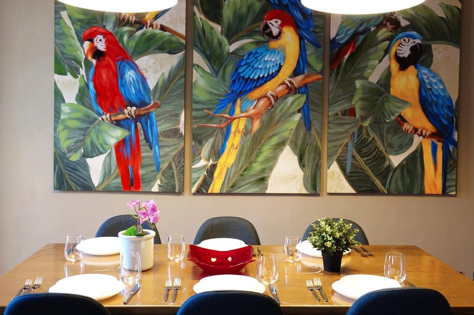 Decorative detail, Dining area
