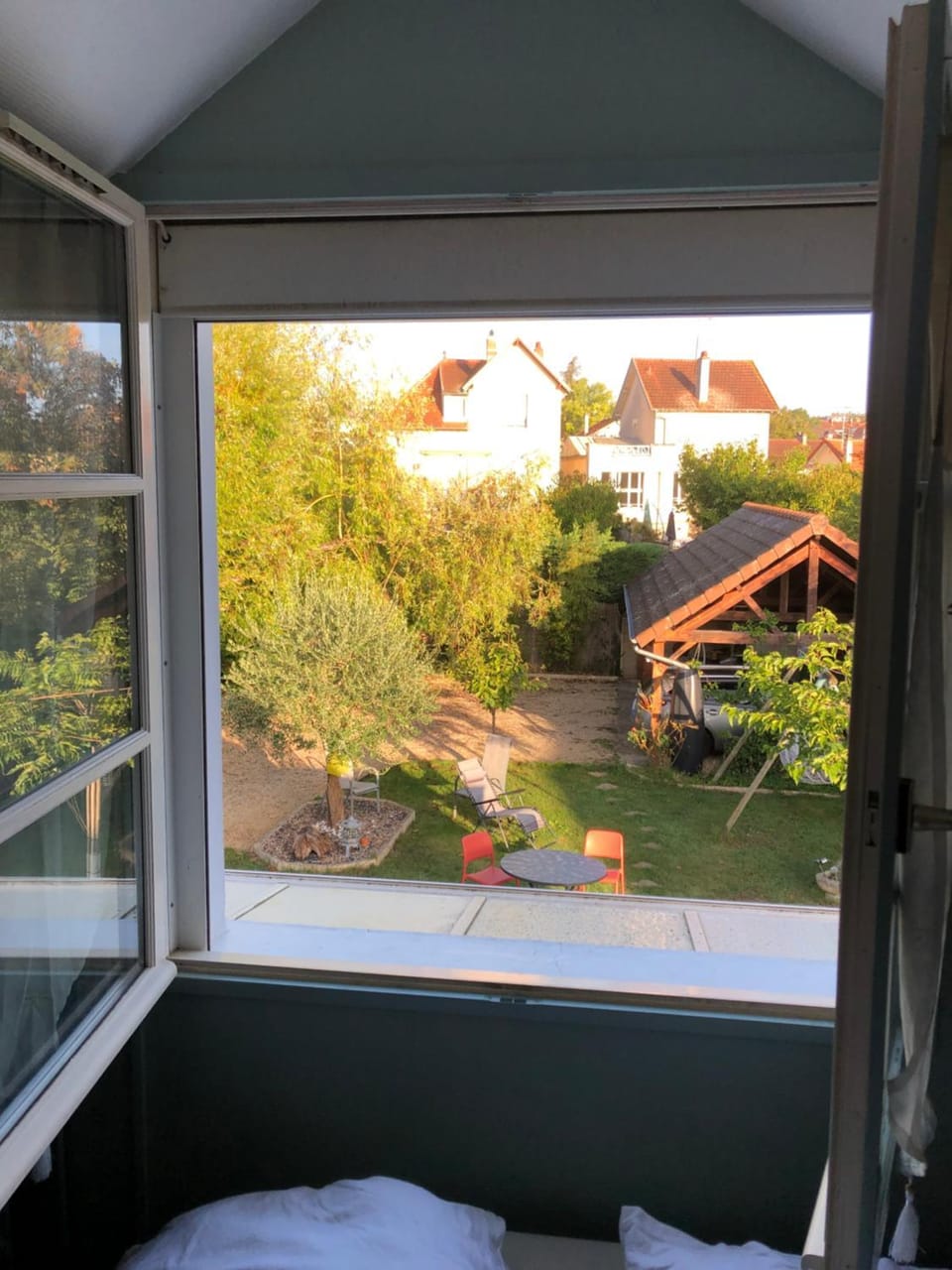 Property building, Garden, View (from property/room), Garden view