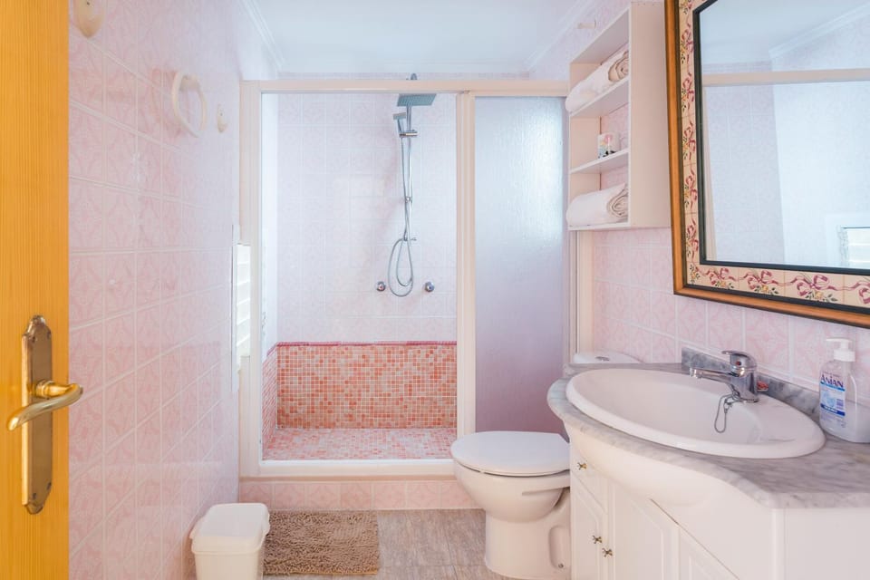 Bathroom, Living room