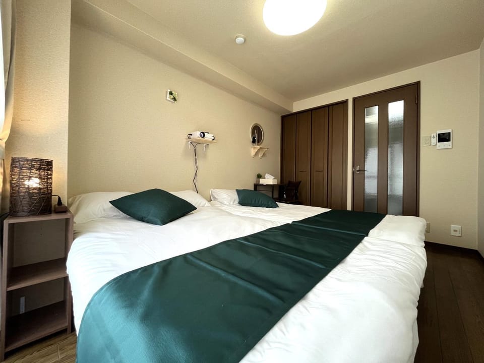 Bed, Bedroom, wardrobe