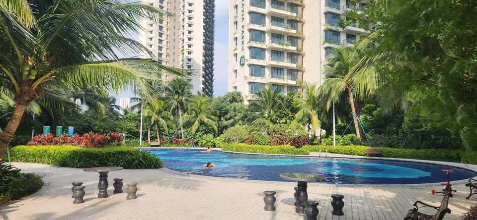 Property building, Spring, Natural landscape, Garden, Pool view, Swimming pool