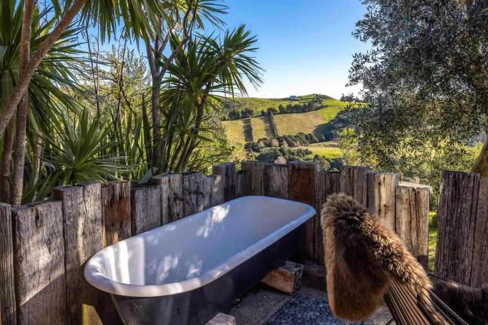 The Loft at Cypress Ridge Estate House in Auckland Region