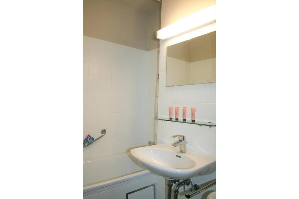 Property building, Bathroom