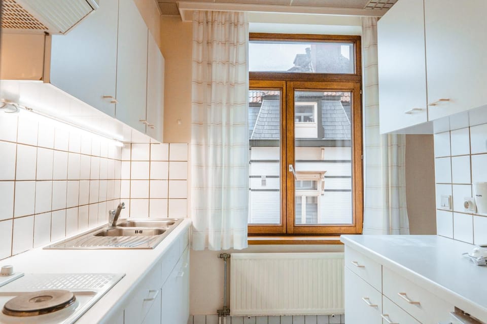 Property building, Kitchen or kitchenette, stove