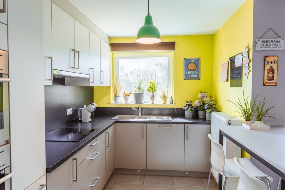 Property building, Kitchen or kitchenette, dishwasher, oven, stove