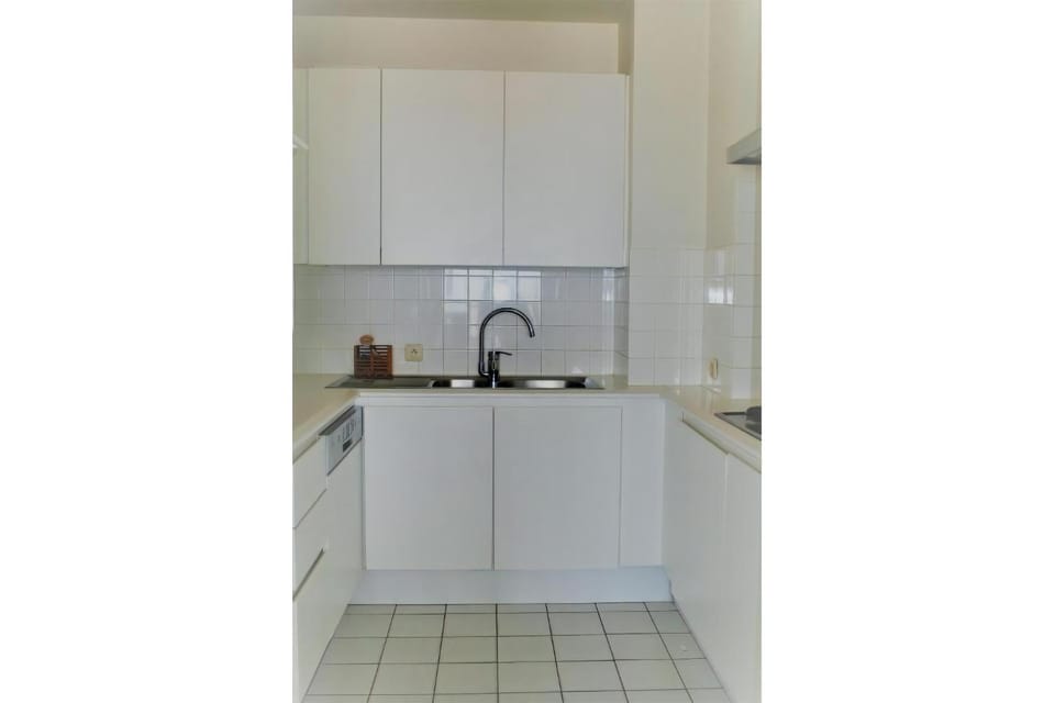 Property building, Kitchen or kitchenette, stove