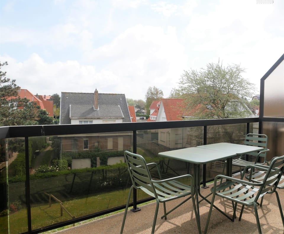 Property building, Balcony/Terrace