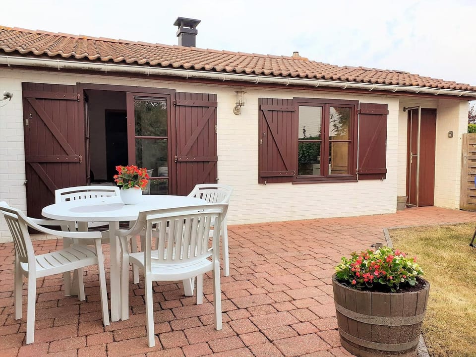 Garden, Dining area