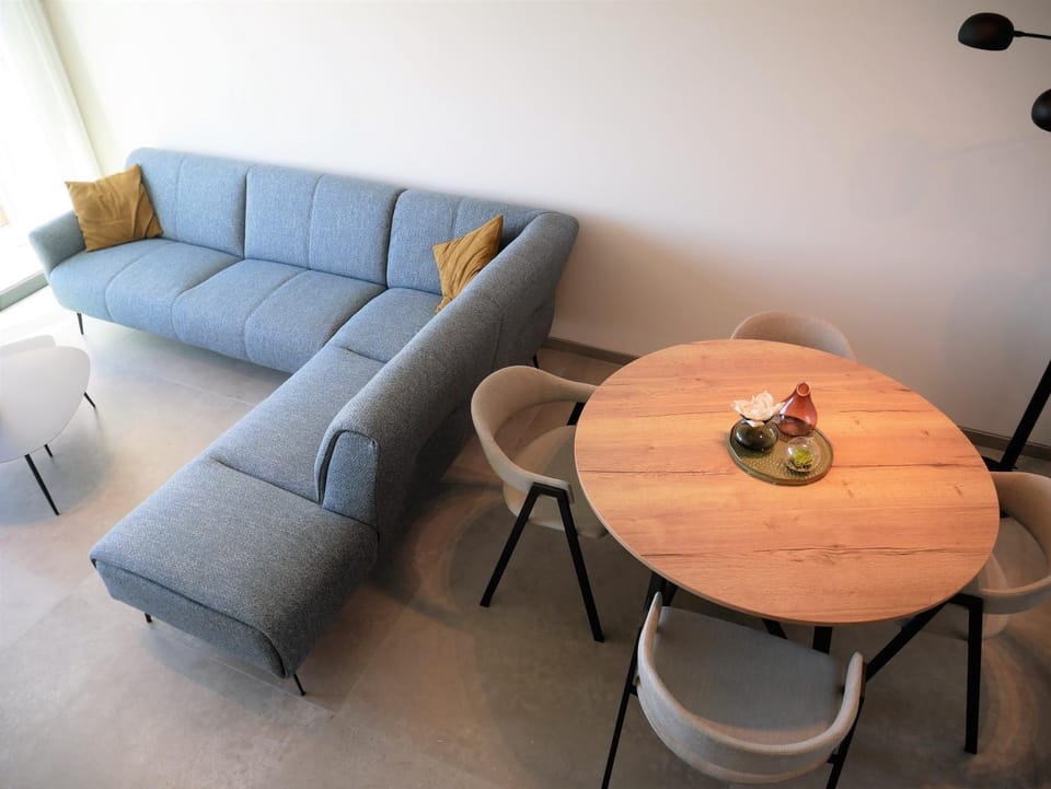 Property building, Living room, Seating area, Dining area